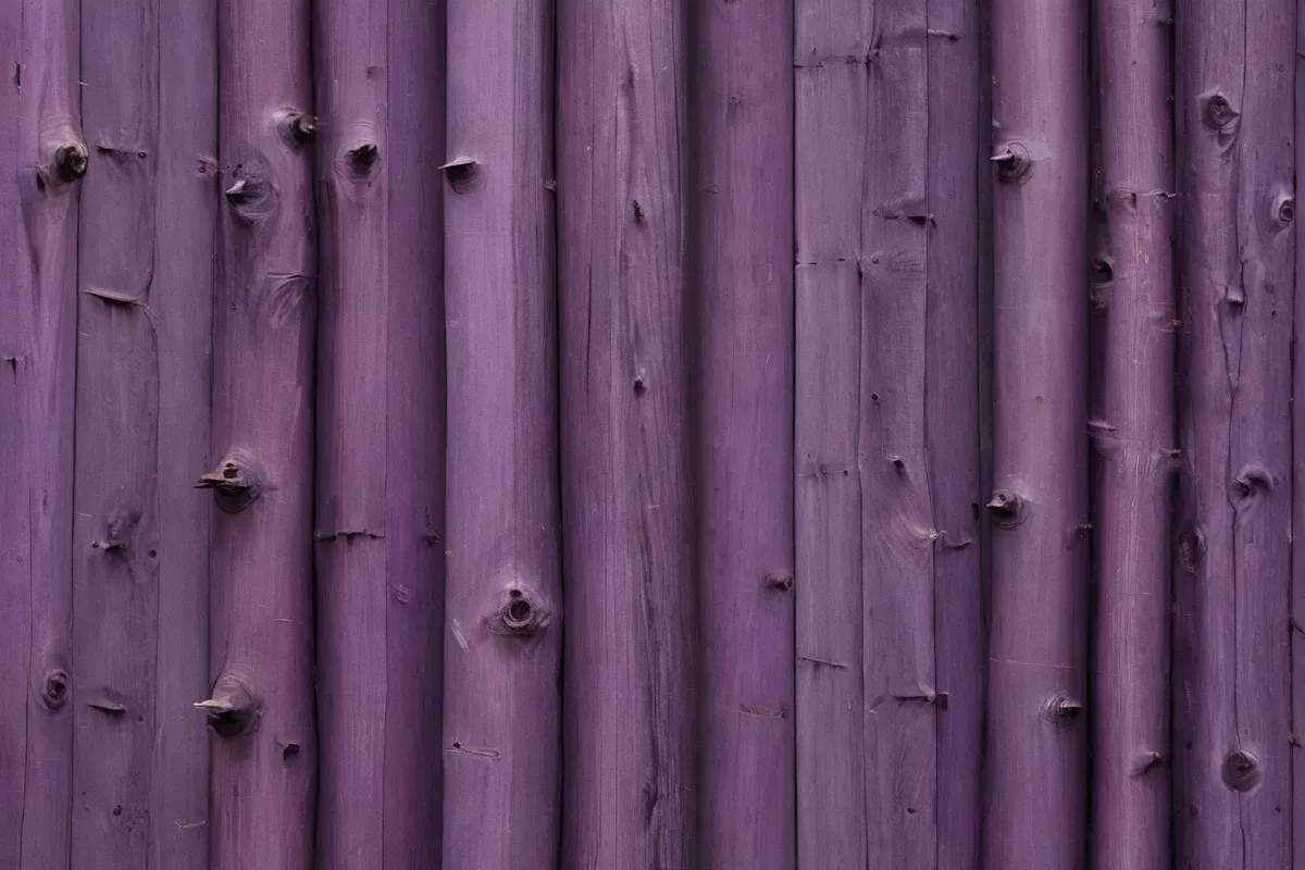 Un dibujo estilizado de madera cálida japonesa en un fondo arquitectónico